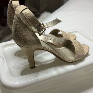 Chic Cream Textured Women's Heels